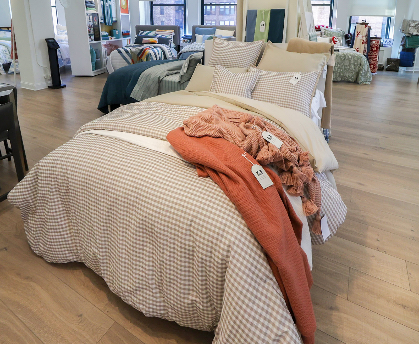Comfort, Durability and Affordability: 1888 Mills, Cotton Incorporated Unveil 100% Cotton Bath and Bedding Line e